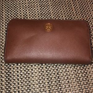 Tory Burch wallet